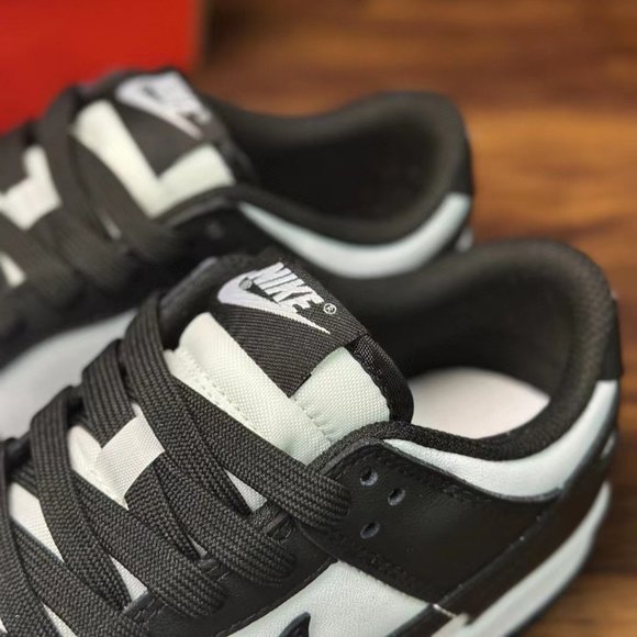 Fashionable Nike Dunk Low Women's Street Shoes - Picture 2 of 7